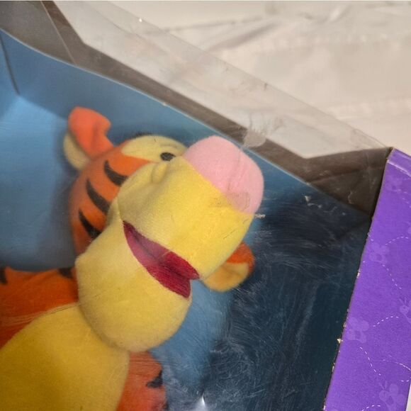 NEW VINTAGE 90s Pooh soft friends Tigger plush stuffed animal Mattel - Picture 8 of 10